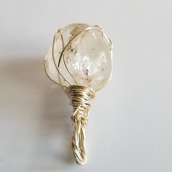 Handmade wire wrapped pendant clear stone with inclusions silver tone - Picture 6 of 16